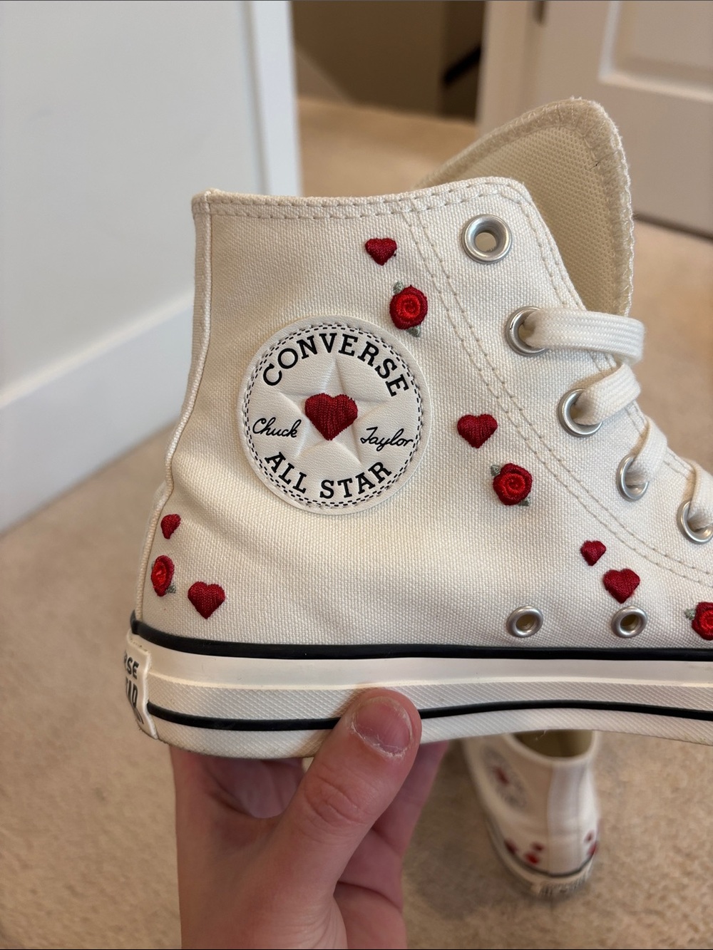 Converse White High-Top Sneakers with Red Heart Details - Picture 5 of 6